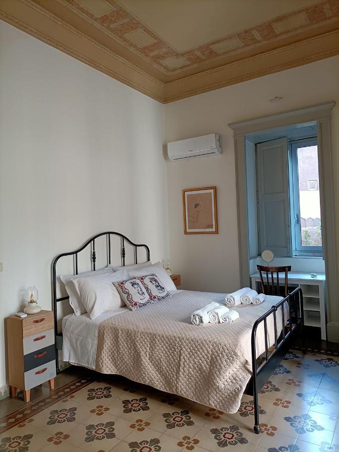Stesicoro Art Home, In Centro Storico A Катанія Екстер'єр фото